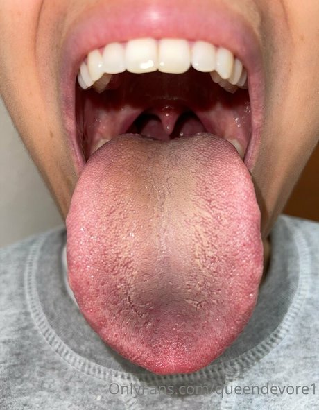 queendevore1 かわいいスター 写真