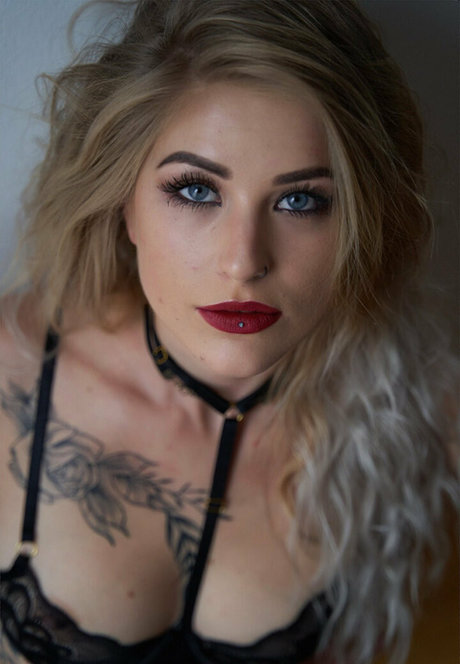 joymontana セクシー女優 写真