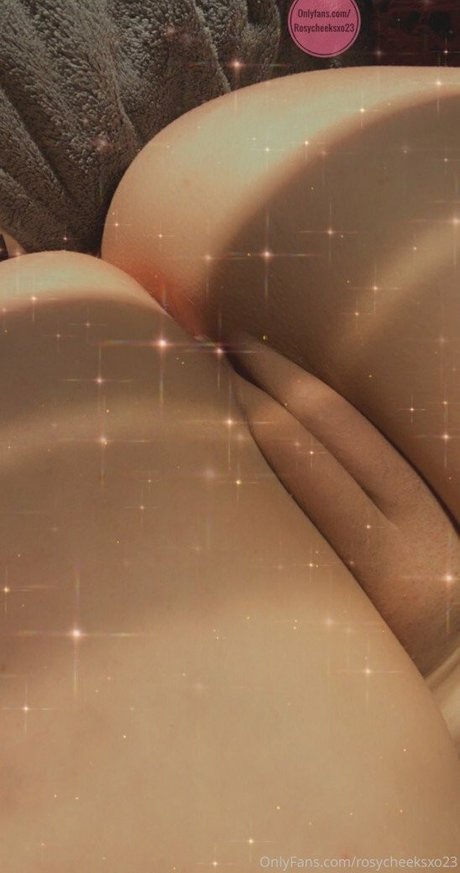 騎乗位熟女オンリーファンズ ホットセックス 画像