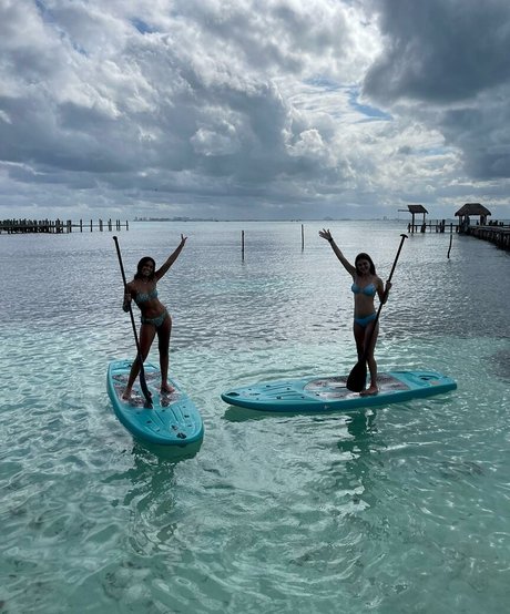 Dana Sartov ヌードモデル 画像