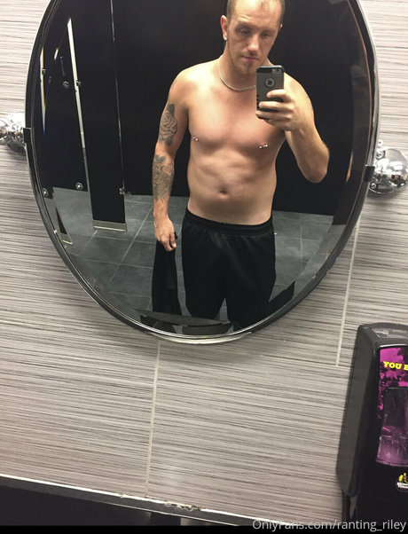 ranting riley エロティックなスター 写真