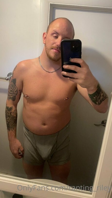 ranting riley ポルノスター 高品質 ギャラリー