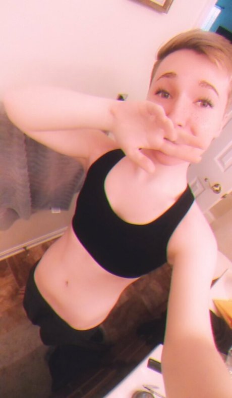 embitss セクシーなスター 写真