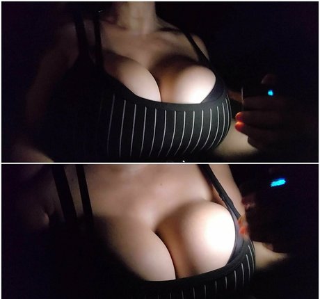 alinamasquerade アダルトモデル 写真