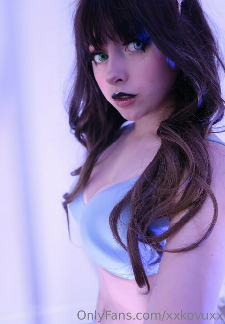 xxkovuxx ポルノ女優 写真