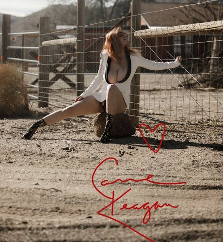 Carrie Keagen ポルノスター 画像