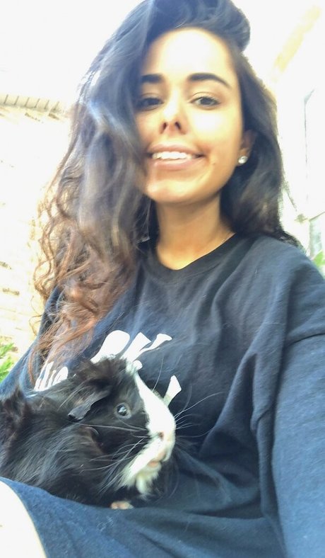 Nerdysara セクシーなポルノスター 写真