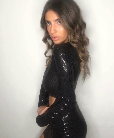 Meshi Malka アダルトスター 画像