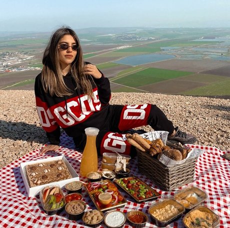 Meshi Malka 高品質女優 写真