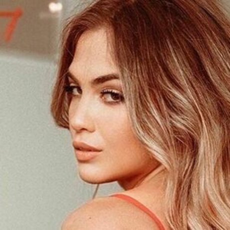 ダブルオンリーファン セクシー裸 写真