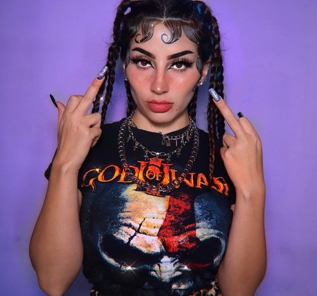 いたずらなオンリーファンズ ヌード 写真