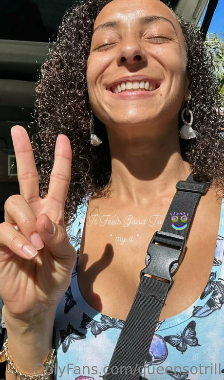 アジア人ニューハーフオンリーファンズ 裸 画像