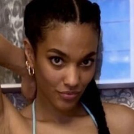 Freema Agyeman ポルノスター 独占 ギャラリー