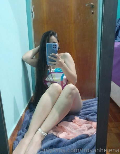 tuerys ヌード女優 写真