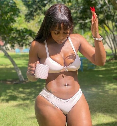 Amara La Negra アート女優 写真