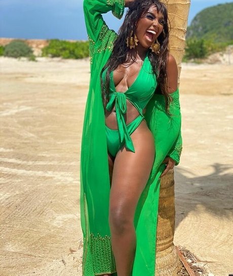 Amara La Negra ヌードモデル 写真