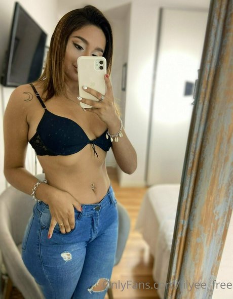 lilyee free ポルノスター ホット 画像