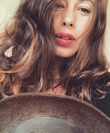 Serena Roberti ポルノモデル 画像