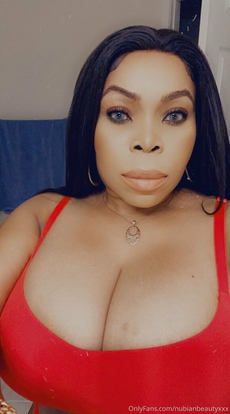 nubianbeautyxxx 美しいスター 画像
