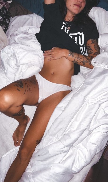 デカ尻ジーンズ オンリーファンズ 無料セクシー 写真