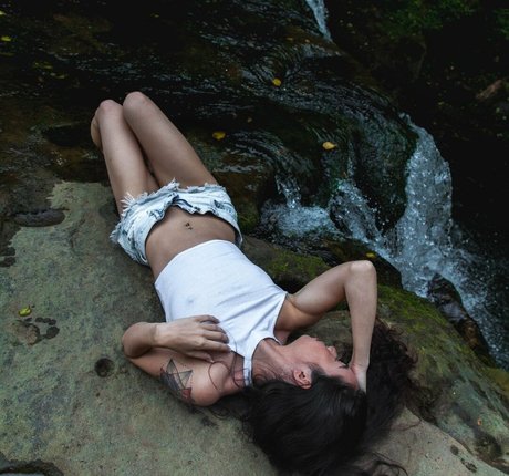 jaylabliss ポルノスター 写真