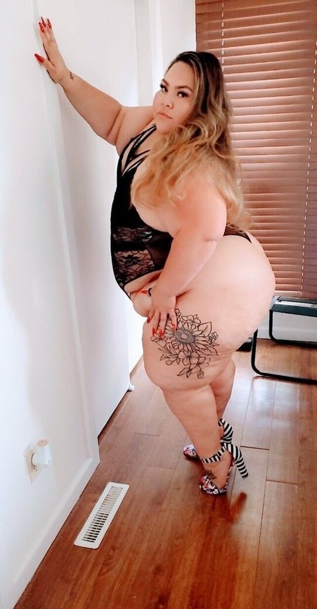 bigbootydee89 ポルノスター 美しい アーカイブ