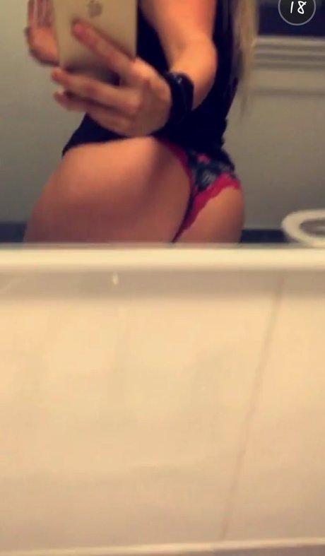 RosieVan 裸モデル 写真