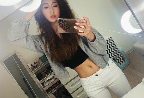 Jinnnyk セックスモデル 写真