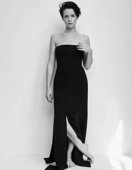 Claire Foy xxxスター 画像