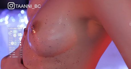 Taanni bc セックススター 写真