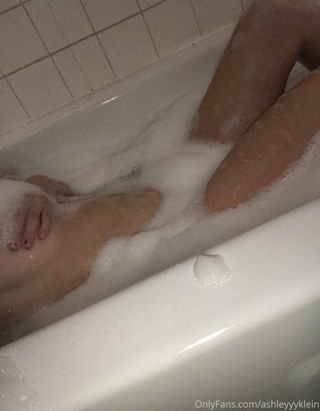 ashleyyyklein セクシーなスター 画像