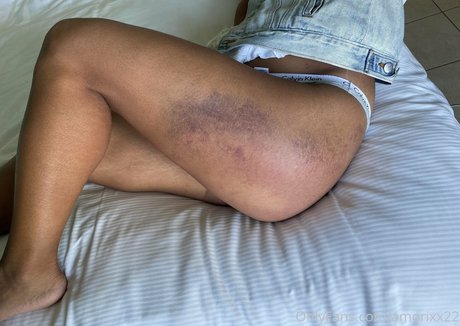 amorixx22 XXXモデル 写真