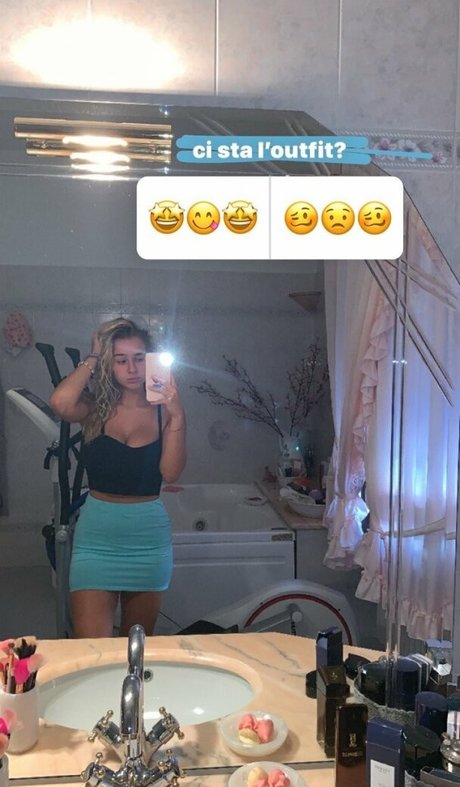 Giada Piotti xxxスター 写真