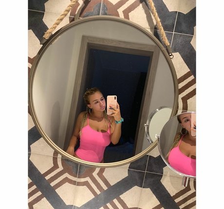Giada Piotti エロティックなスター 写真