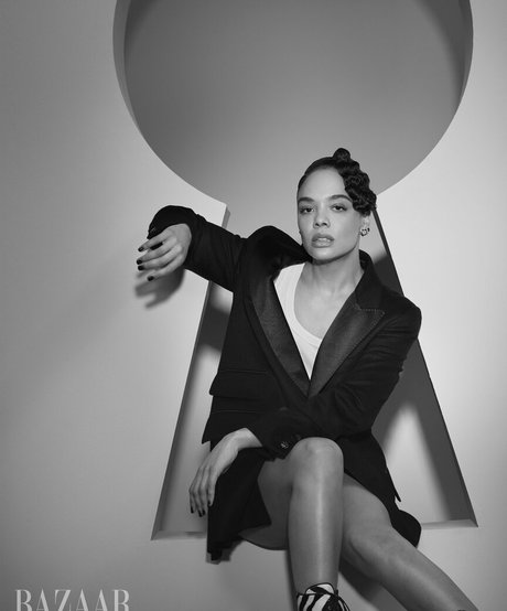 Tessa Thompson 独占ポルノスター 写真