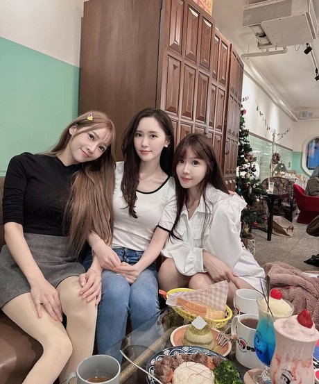 制服オンリーファン 限定 ギャラリー