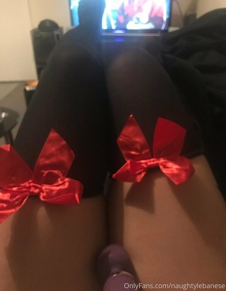 naughtylebanese ポルノスター 画像