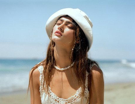 Lexi Bhardwaj トップスター アーカイブ