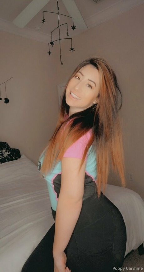 poppycarminexxx ポルノスター 画像