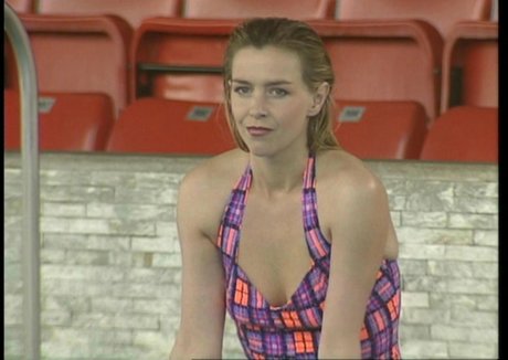 Leslie Ash ポルノスター 高品質 画像