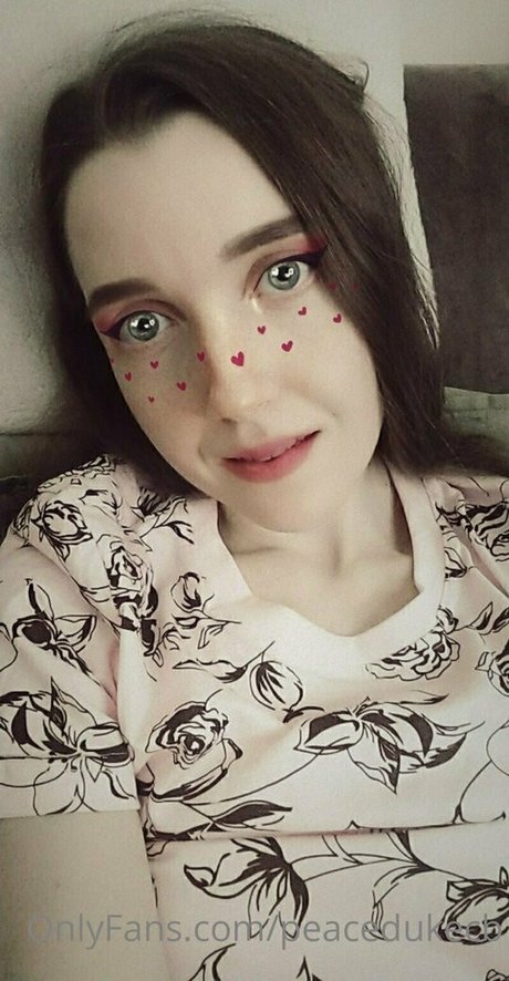 peacedukecb エロティックなスター 写真