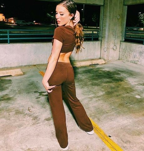 痩せた美女オンリーファンズ セクシーヌード ギャラリー