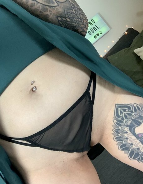 dinogurl666 限定モデル 写真