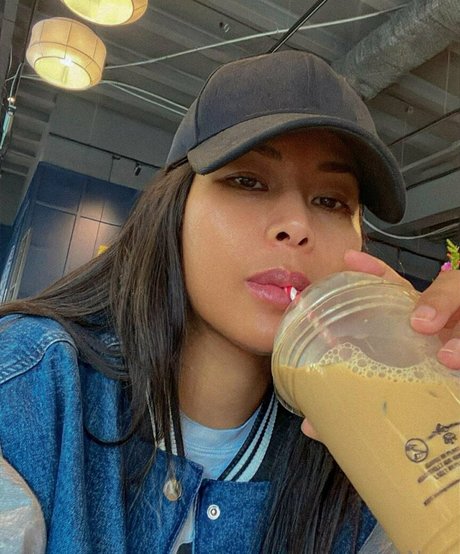 アジアンシスターオンリーファンズ セクシーxxx ギャラリー