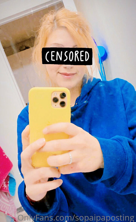 美しい黒檀のオンリーファンズ セクシーヌード 写真