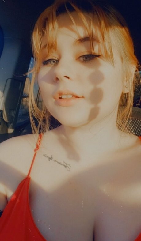 wibblooo 完璧な女優 写真