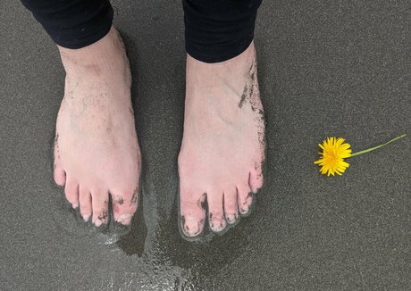 アナルフェチオンリーファンズ セクシー裸 画像