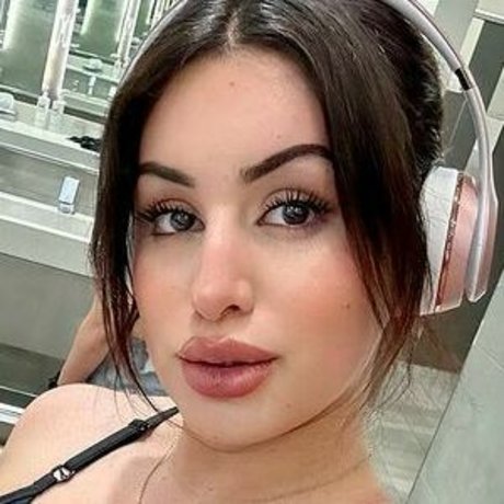 soir ellehcim スター 裸 写真