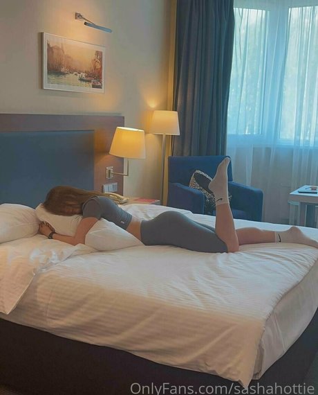 sashahottie ヌードモデル 画像