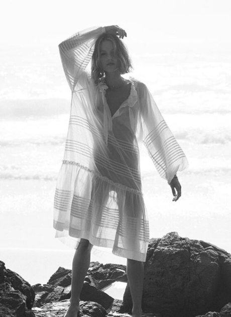 Isabelle Cornish ポルノモデル 画像